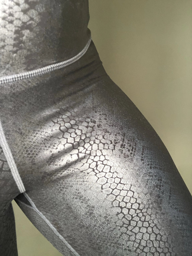 Crystal Snake Print Silver Leggings – Stylefinity